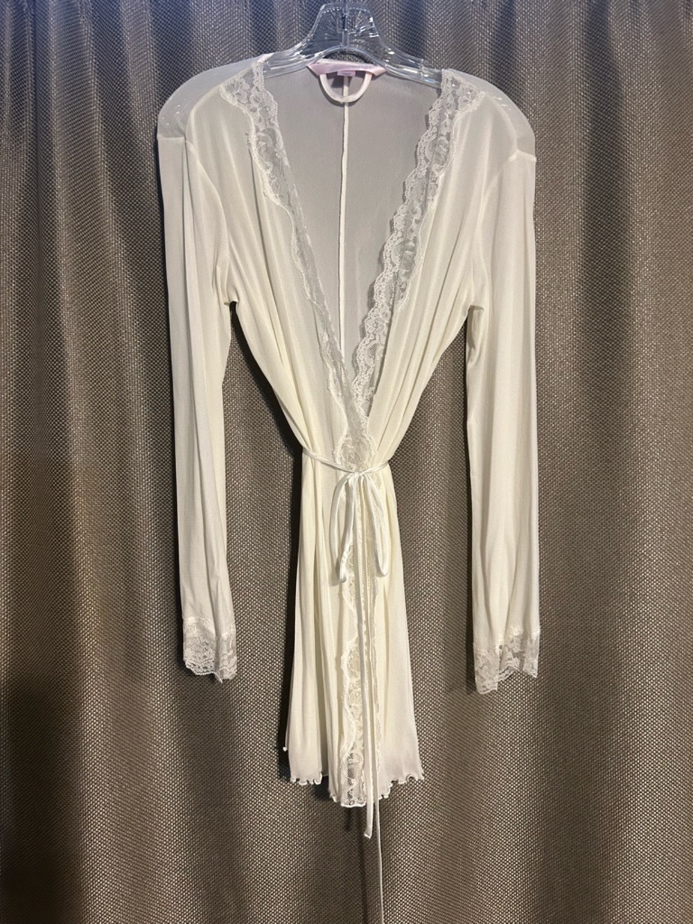 Victoria’s Secret Women's Lace-Trim Tie-Front Robe - White